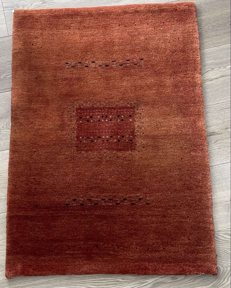 Tappeti: Gemütlicher, roter Teppich mit Muster – Usato da Widen venduto da ror_v76x