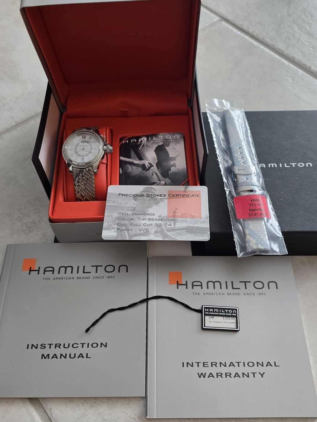 Hamilton Orologi: Hamilton Khaki Perlmutt mit Diamanten – Usato da Untersiggenthal venduto da Tansanit4 3
