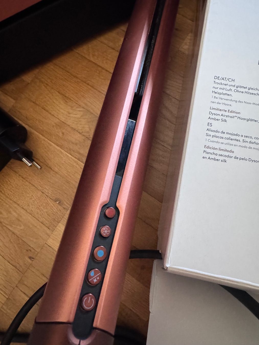 Dyson Asciugacapelli: Dyson Airstrait, neuwertig, Special Edition – Nuovo (secondo la descrizione) da Nürensdorf venduto da 2ND_STORY 3