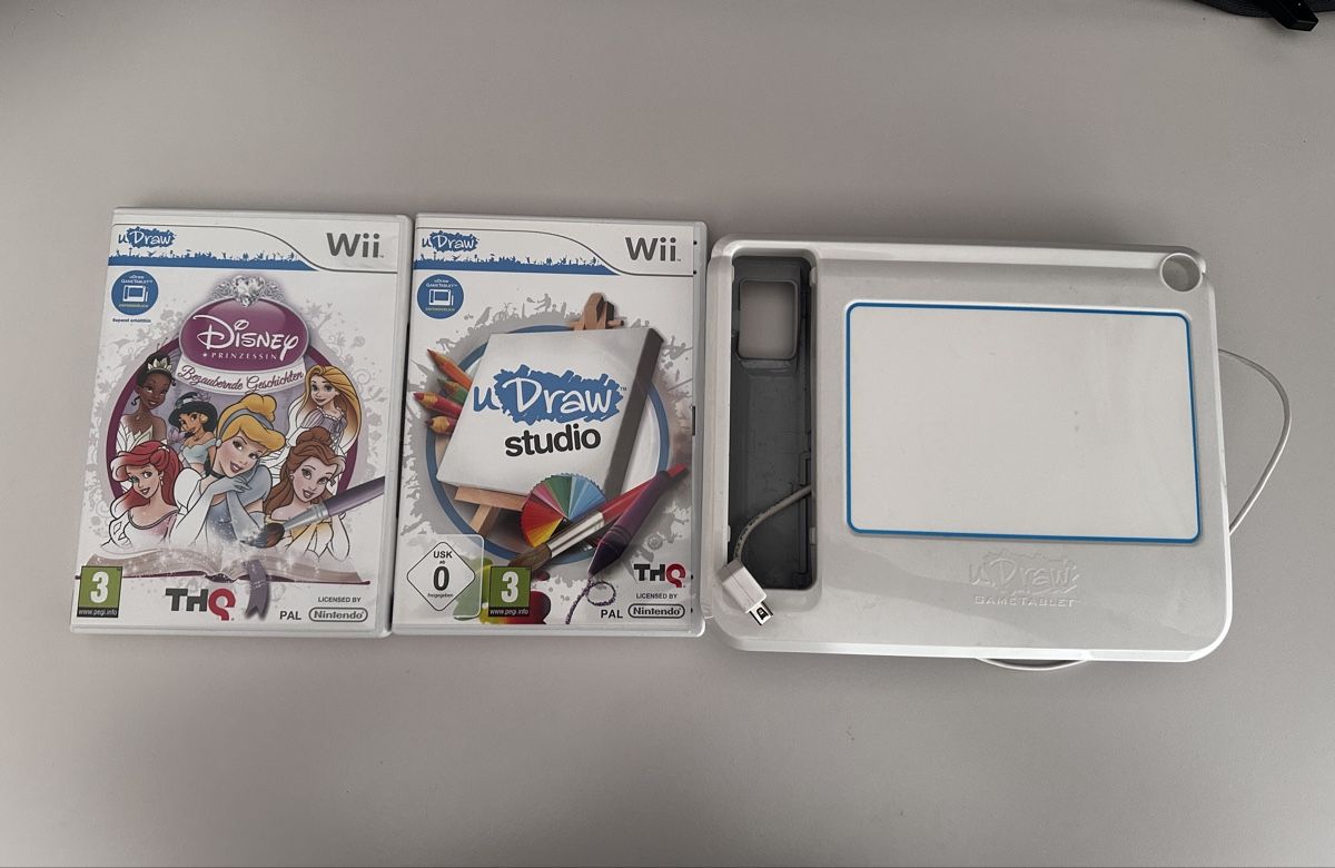 Nintendo Spiele: Wii uDraw Spiele Bundle Studio + Disney Prinzessin – Gebraucht aus bern von Wankdorf_Retro