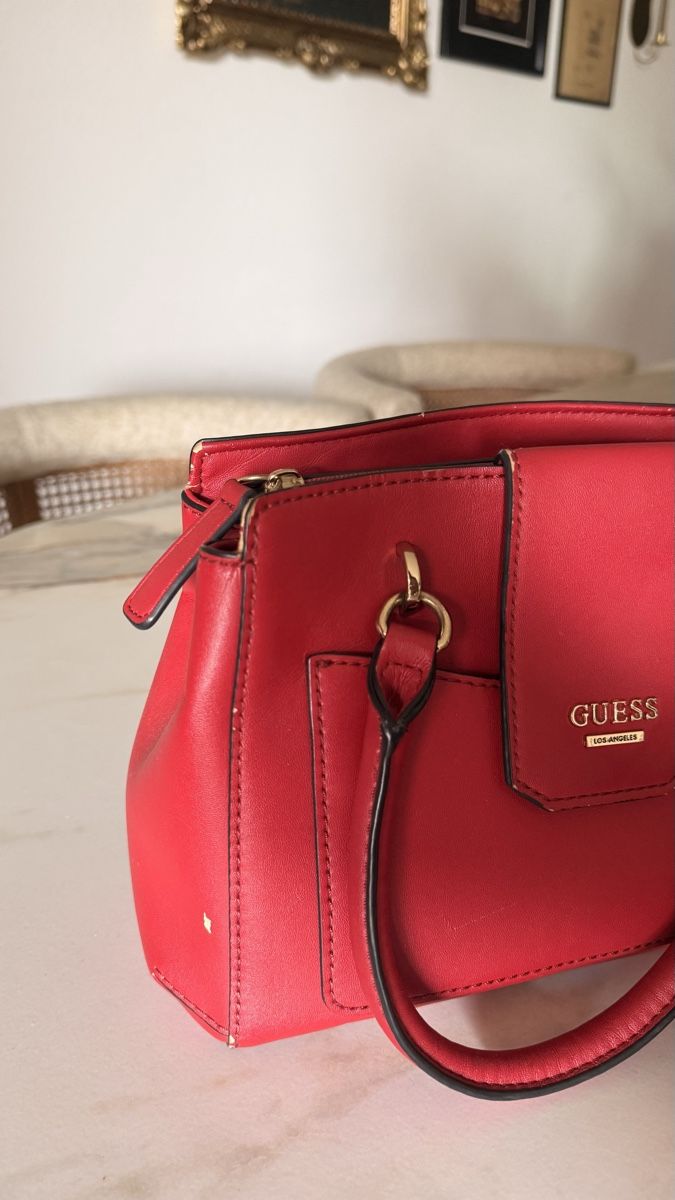 Guess Sacs femmes: Rote Guess-Tasche – D'occasion à Döttingen par SenKirman 2