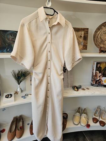 Hemdkleid H&M beige mit Knöpfen Grösse 34 guter Zustand