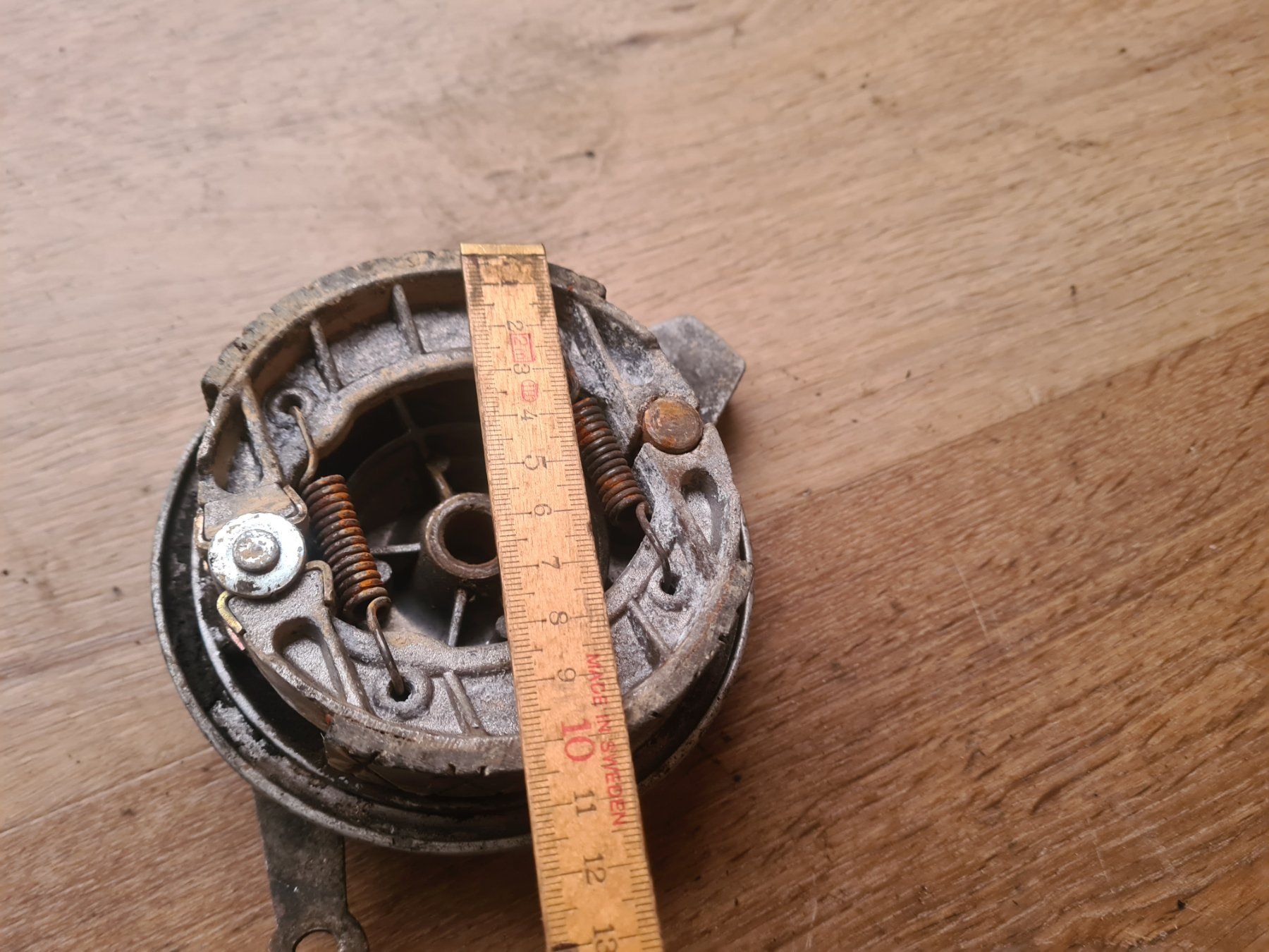 Ciclomotori: Vorderrad Bremsanker 100 mm – Usato da frümsen venduto da Sailem 2