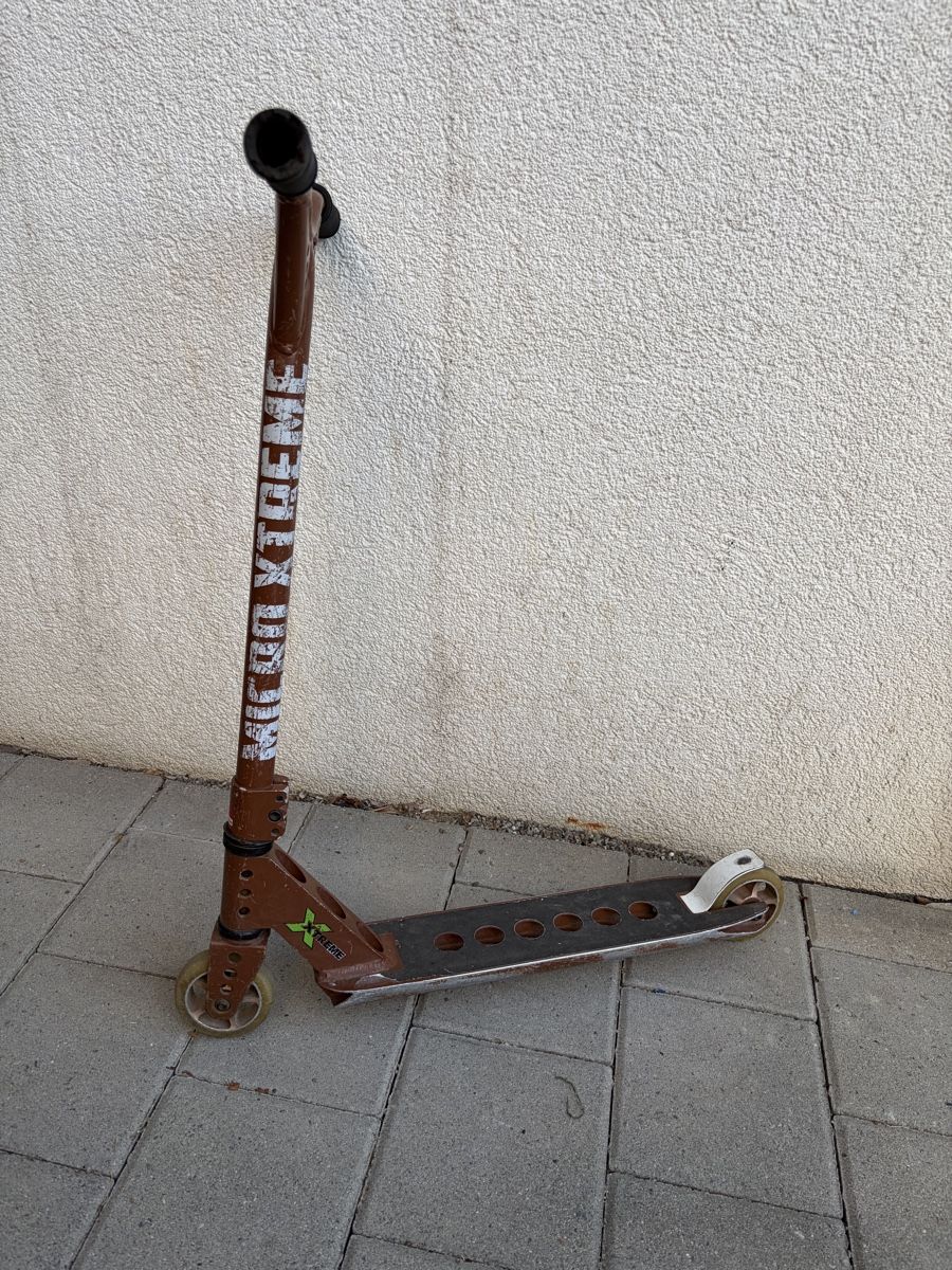 Kickboard: Kickboard / Stuntscooter XTREME braun – D'occasion à Knonau par jascarb