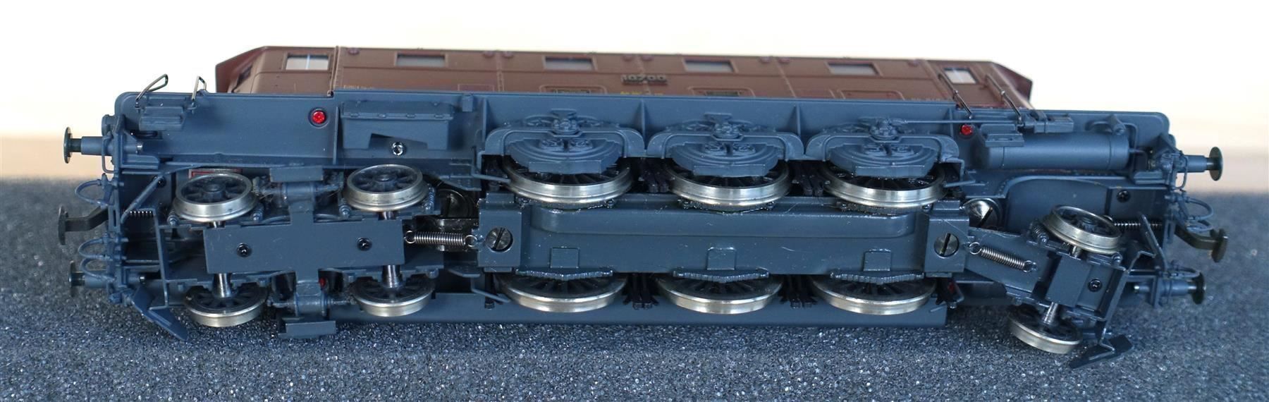 Lemaco Modellini di ferrovie: Lemaco SBB-CFF Ae 3/6 I 10700. DC analog. – Nuovo (secondo la descrizione) da Horw venduto da SwissSteamMemories 4