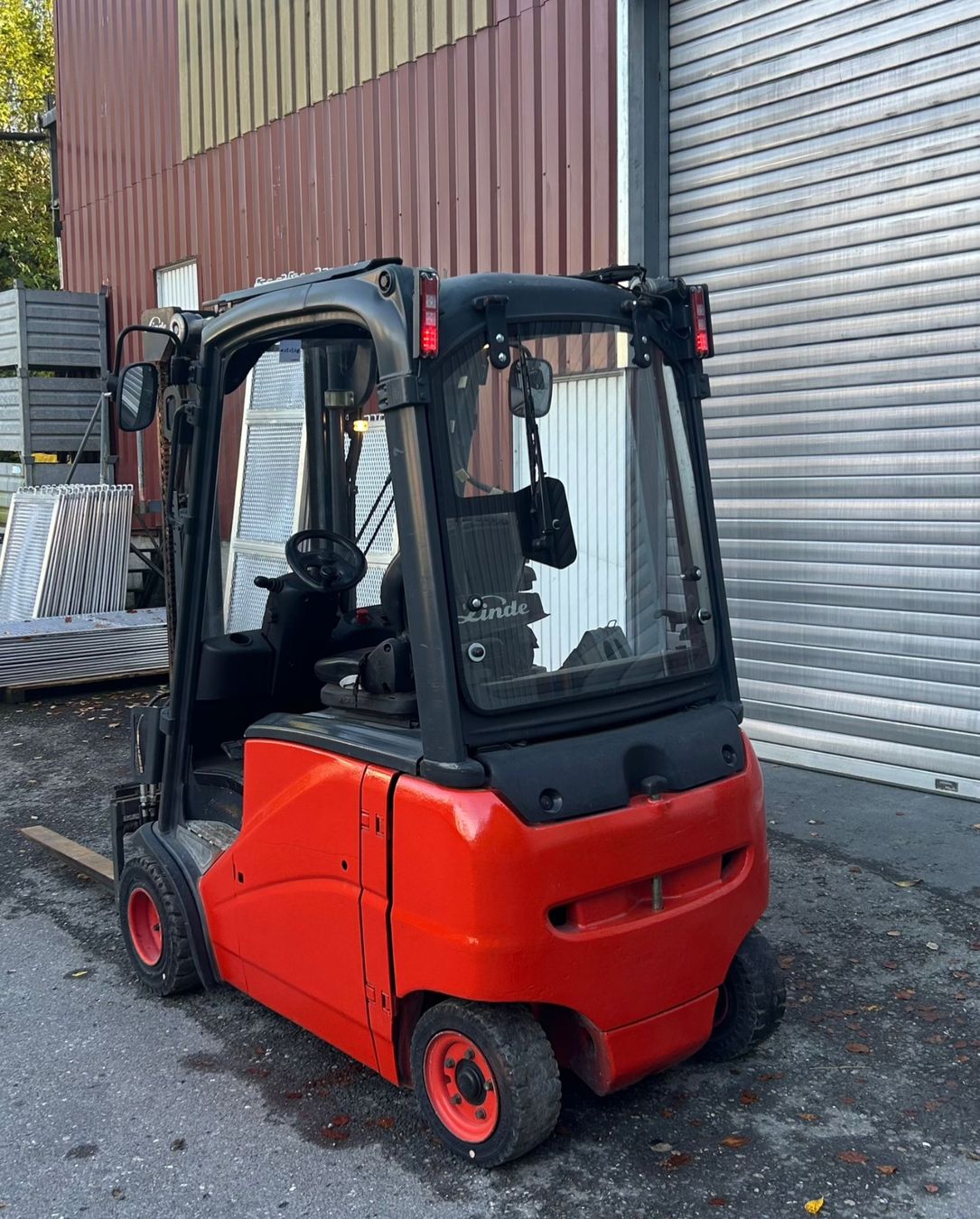Linde Carrelli elevatori e a forche: Stapler Linde E20 Drehgerät – Usato da Menziken venduto da Tairi10 3