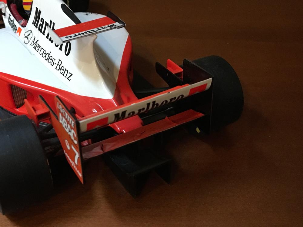 1/18 Marlboro Mclaren Mercedes MP4/10