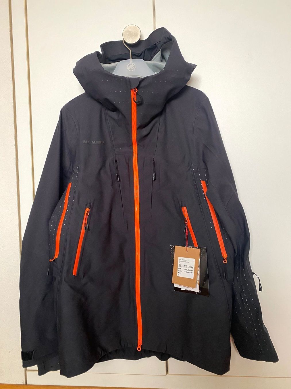 Mammut Giacche: Mammut Sots HS Skijacke gr M – Nuovo e nell'imballaggio originale da Zürich venduto da Altruisti