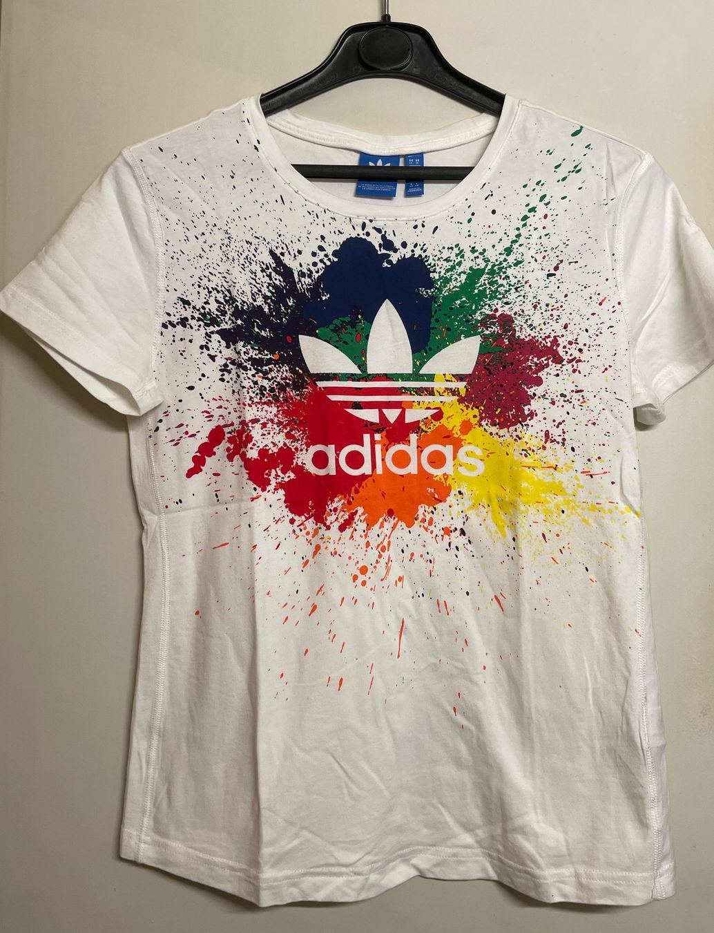 Adidas T-shirt: T-shirt Adidas - Neuf – Usato da Genève venduto da skicar