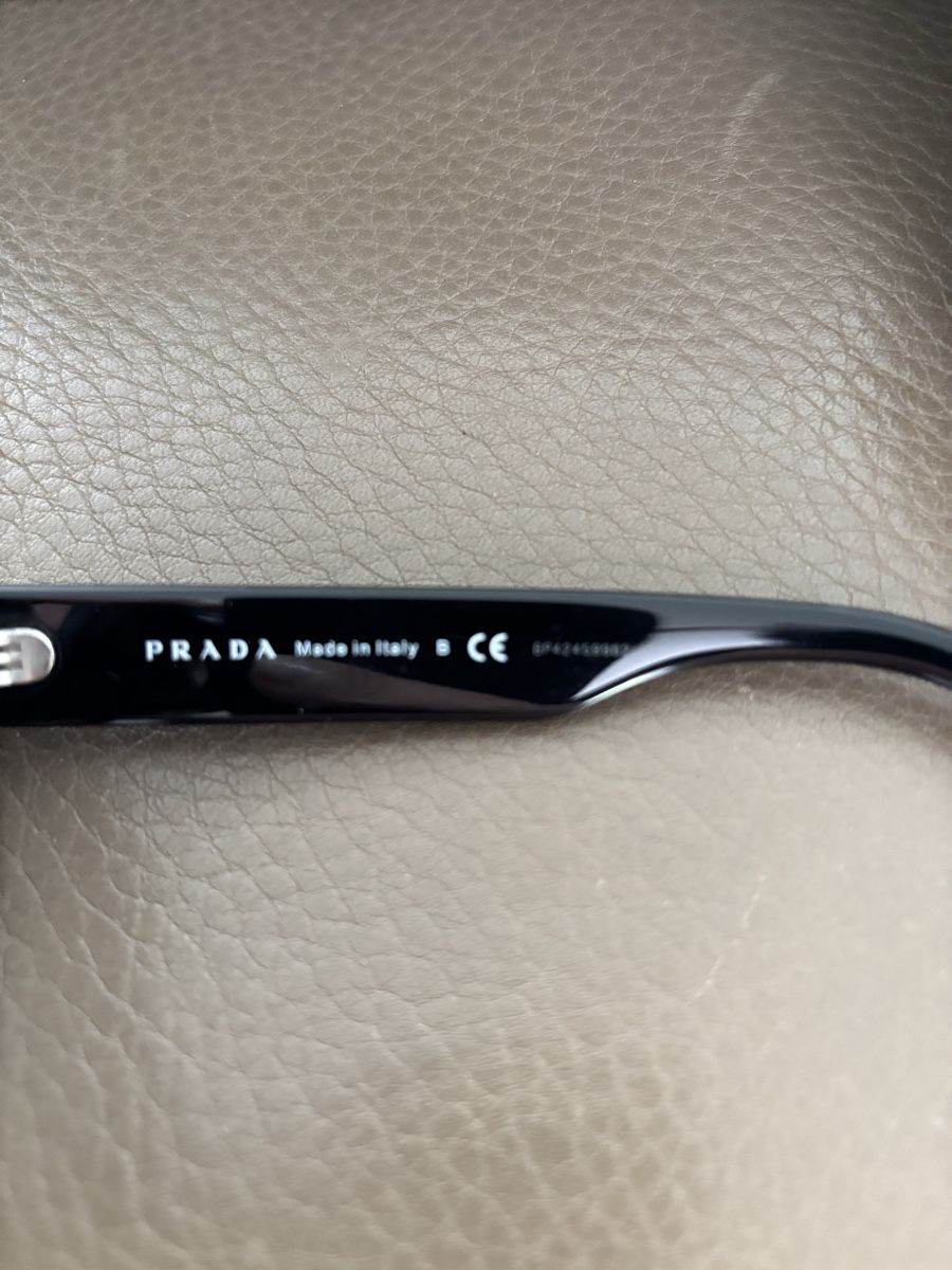 Prada Occhiali & Lenti: PRADA Sonnenbrille wie NEU – Nuovo (secondo la descrizione) da Tägerwilen venduto da limolimo 5