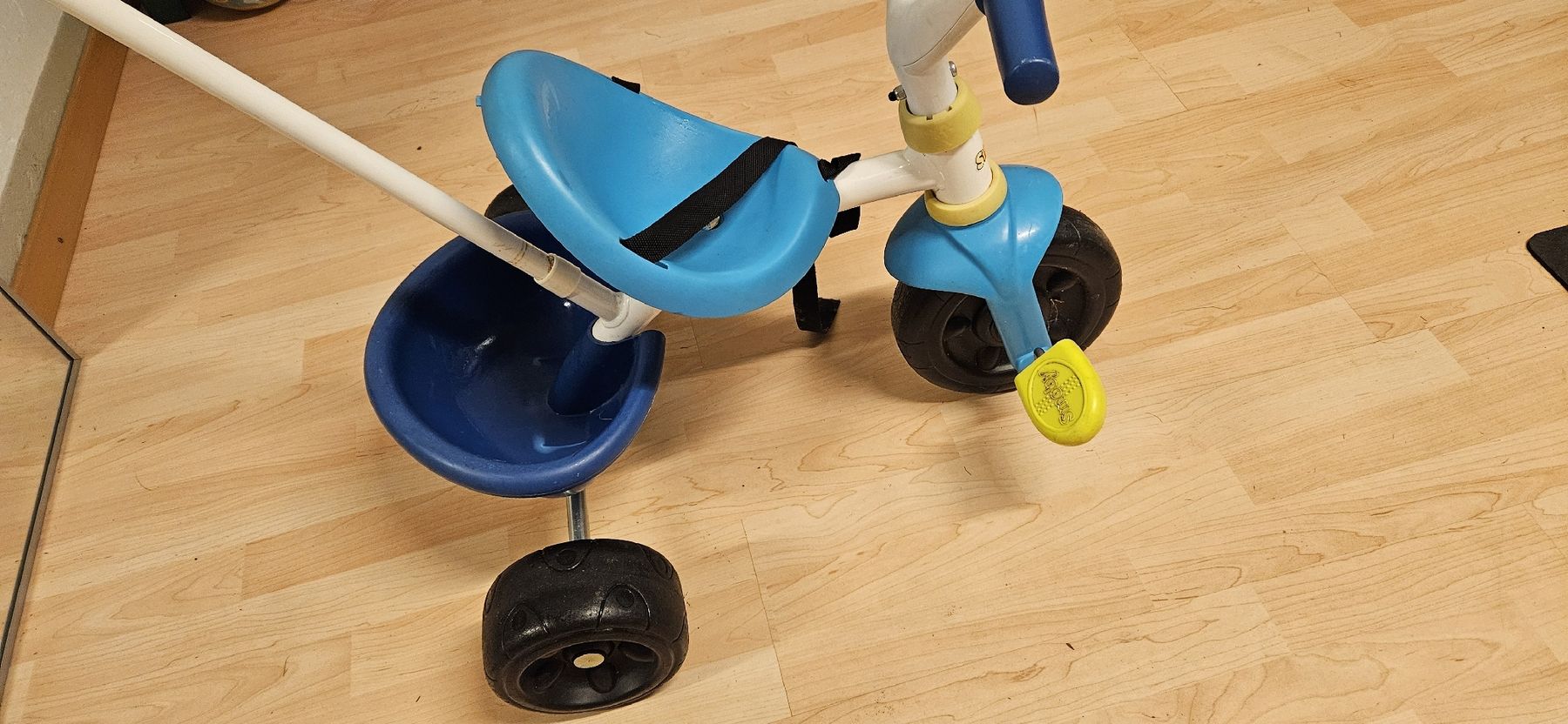 Smoby Veicoli per bambini: Dreirad mit Stossstange – Usato da Winterthur venduto da menzi1980 2