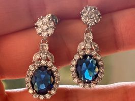 Élégantes boucles d'oreilles pendantes saphir, soirée chic!