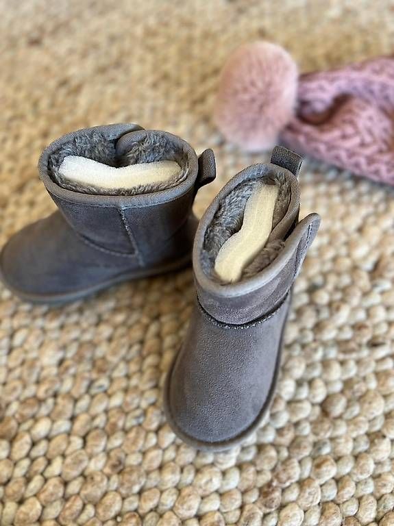 Schuhe für Mädchen: Winterboots – Gebraucht aus Uster von CDiermayr 1