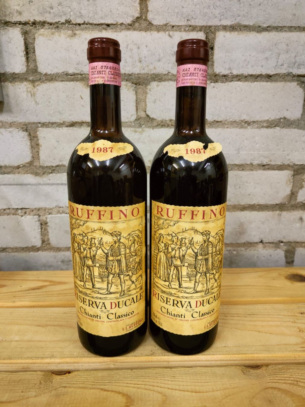 Vino: 2x 1987 Chianti Classico Ruffino Riserva Ducale – Nuovo (secondo la descrizione) da Münchenstein venduto da wusmarino