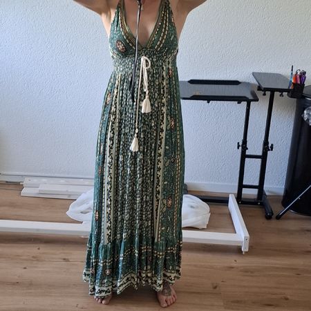 Sommerkleid / Maxikleid grün NEU