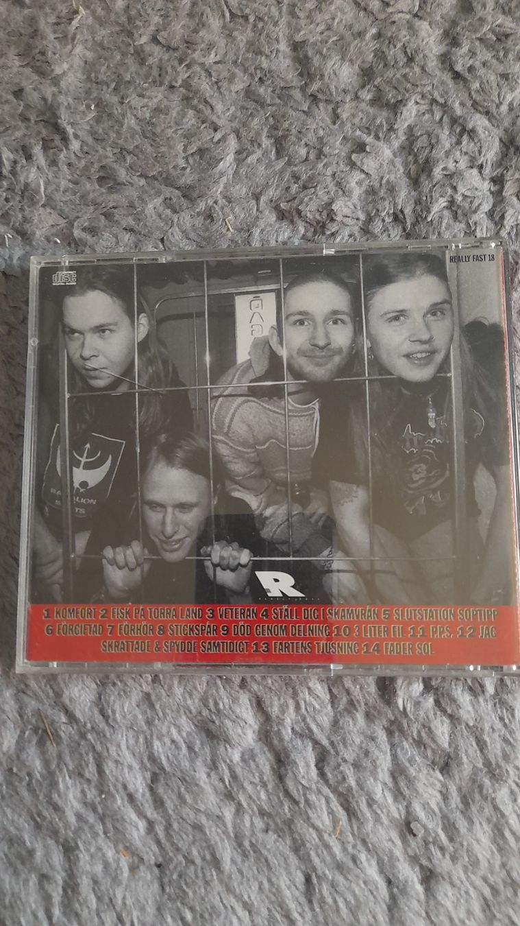 CD: SVART SNÖ     BESSERWISSER    CD – Usato da Wetzikon ZH venduto da Ramones01 1