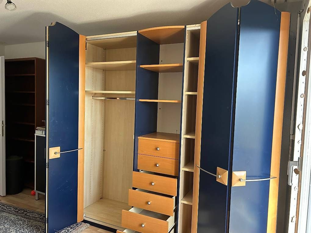 Armadi: Schrank blau – Usato da Bern venduto da Martinfuchs 4