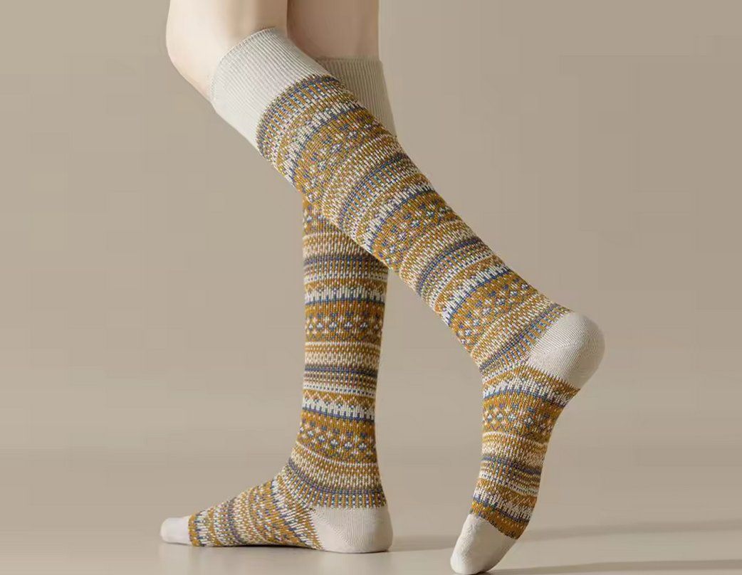 Socken: 5x Paar hohe Socken Retro Harajuku Stil - chaussettes hautes – Neu und originalverpackt aus Bussigny von NATURALO 1