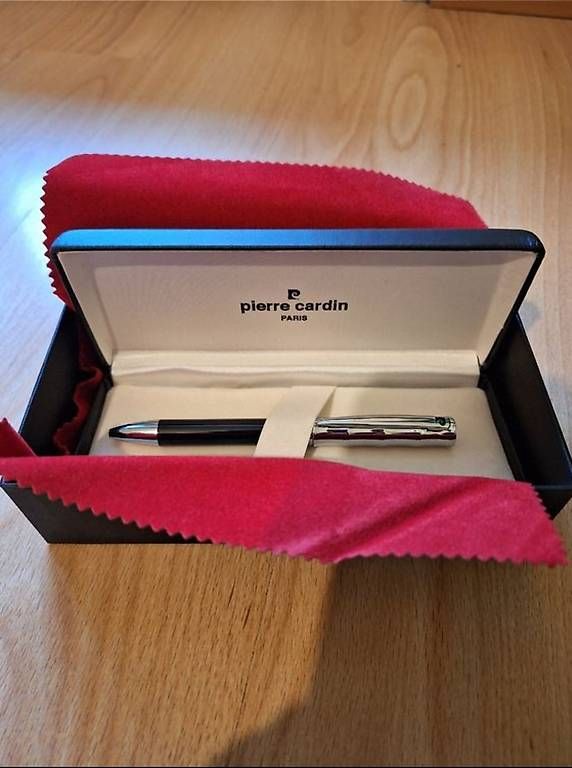 Penna & Evidenziatori: Pierre Cardin  Kugelschreiber – Usato da Zug venduto da bli_kz2v