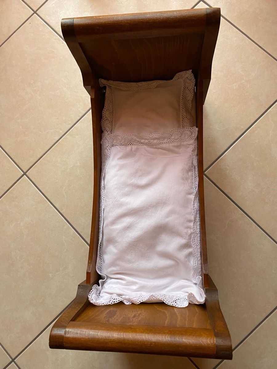 Bambole: Handarbeit Holz Puppenbett – Usato da Rünenberg venduto da ZwergLi100 1