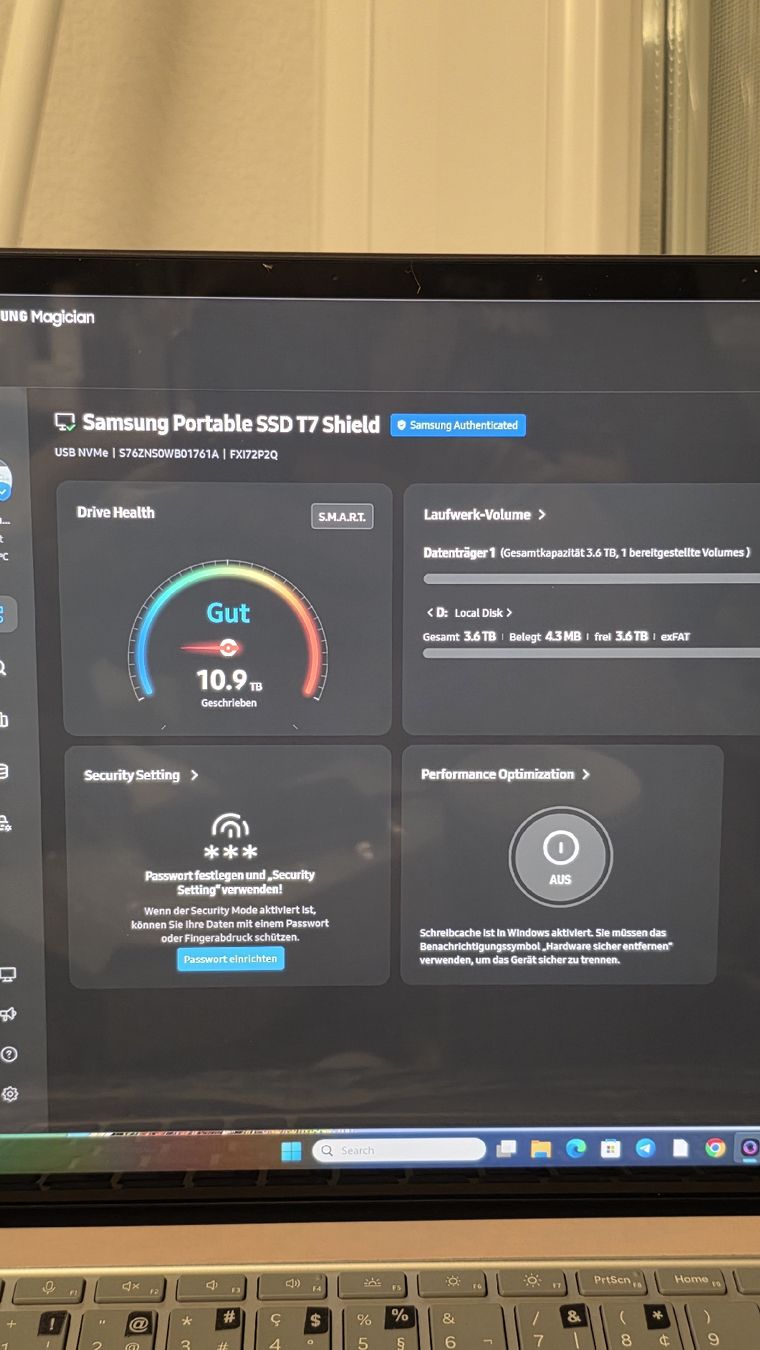Samsung Harddisks: Samsung SSD T7 Shield 4TB – Neu (gemäss Beschreibung) aus Einigen von iva_86t8 4