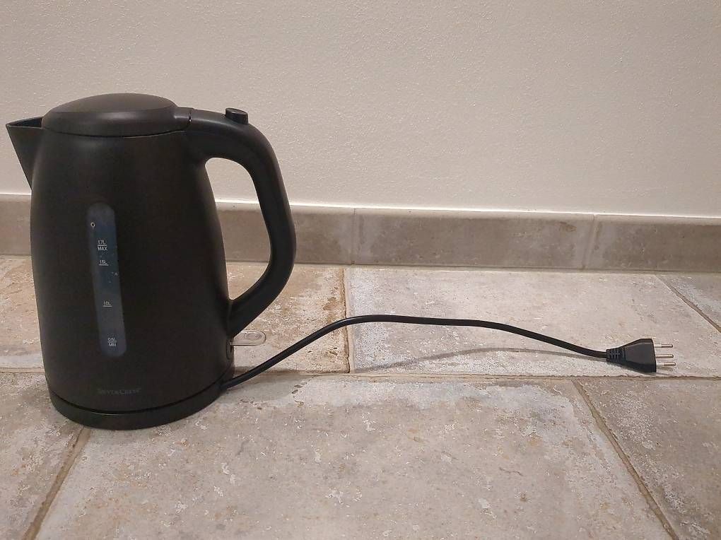 SilverCrest Bollitori: Wasserkocher SILVERCREST 2400W schwarz – Usato da Rüschlikon venduto da Uebermittler 3