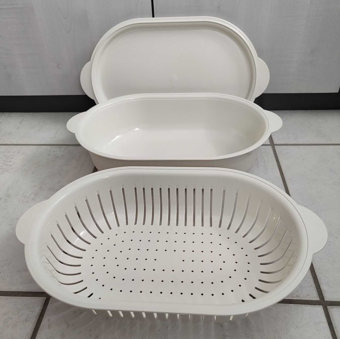 Tupperware Contenitori & Simili: Tupperware Mikrowellen-und Servierbehälter !!!!! – Nuovo (secondo la descrizione) da Flaach venduto da Lonzo99