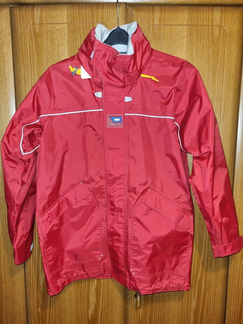 Vestes: Veste de pluie – D'occasion à Porrentruy par Nos_petites_affaires