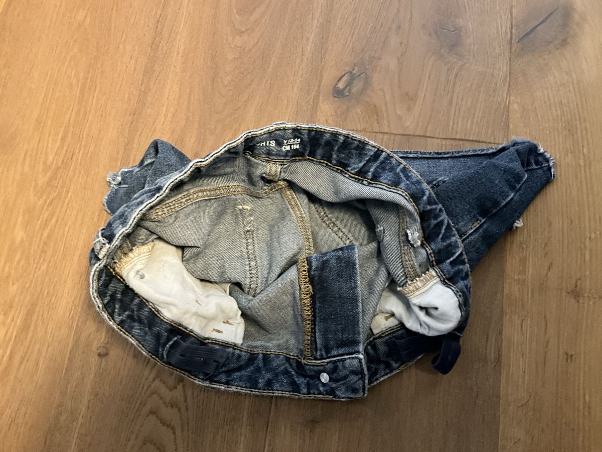Pantaloni: Kurze Jeans, 164 – Usato da Oberhof venduto da Hibrzel 2