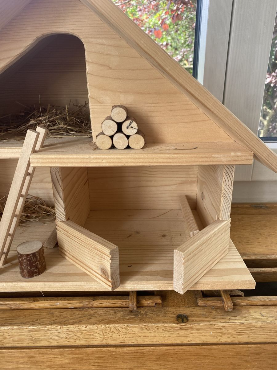 Trauffer Giocattoli: Trauffer Holzstall original – Usato da burgdorf venduto da kaethiduebi 2