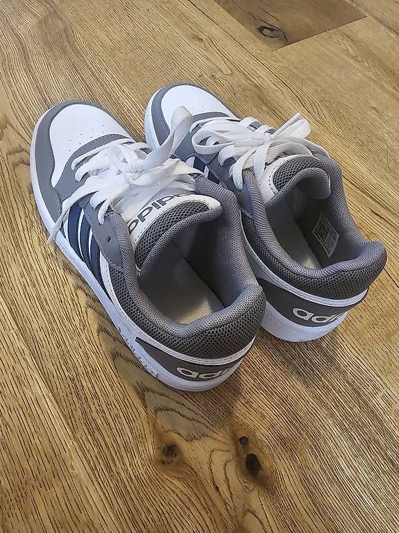 Herrenschuhe: Adidas-Sneaker – Gebraucht aus Neuenegg von mak_rq67 2
