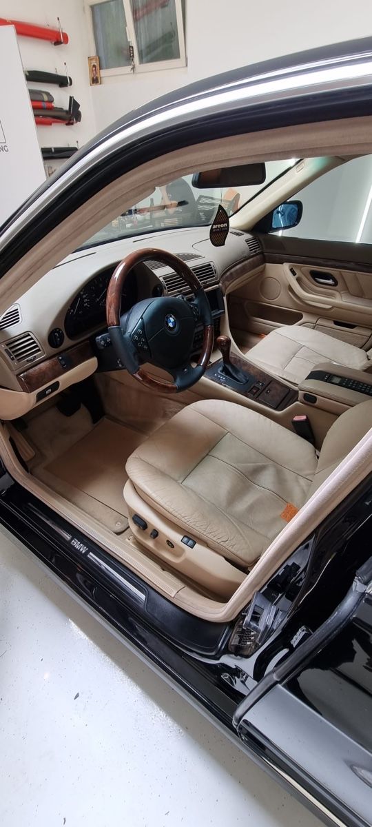 BMW Automobili: BMW 740i – Usato da Domat Ems venduto da qen_7mfm 2