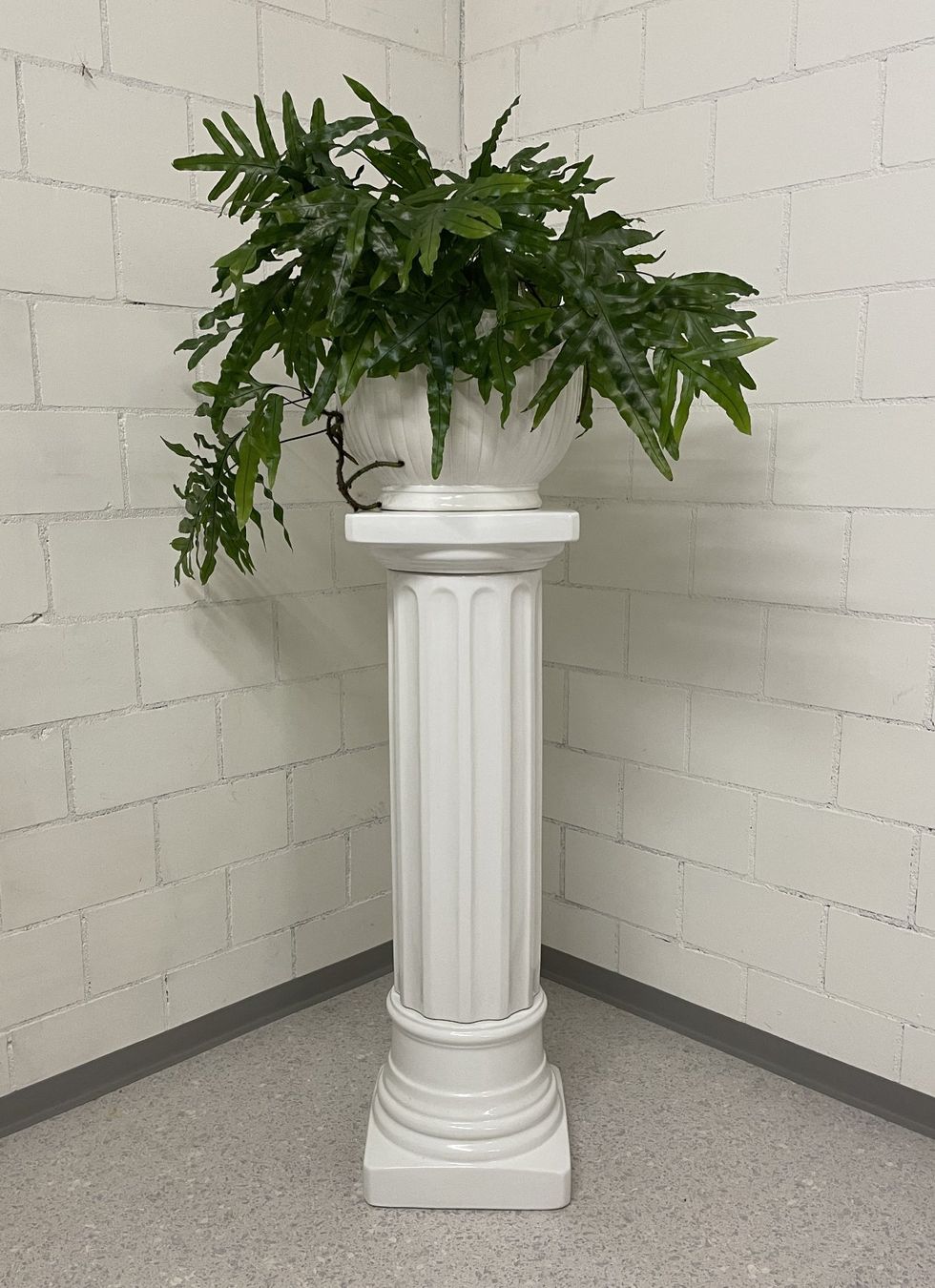 Pots de fleurs: Vintage Keramik Säule weiss mit Übertopf – D'occasion à Sins par den_z9gy