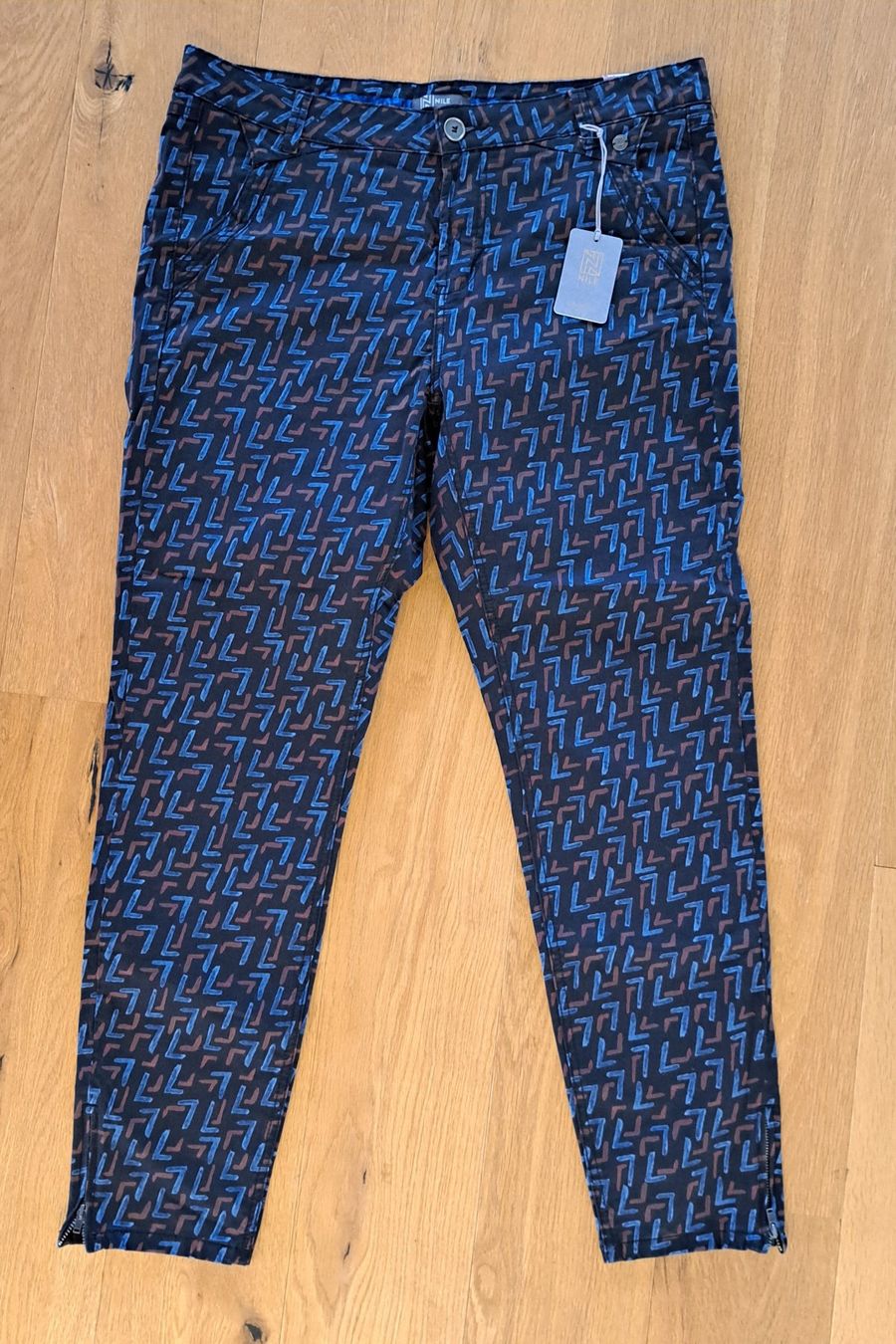 Nile Jeans: Neue Nile Jeans Gr. L    Regular    mit Muster – Nuovo e nell'imballaggio originale da Langendorf venduto da thesi246