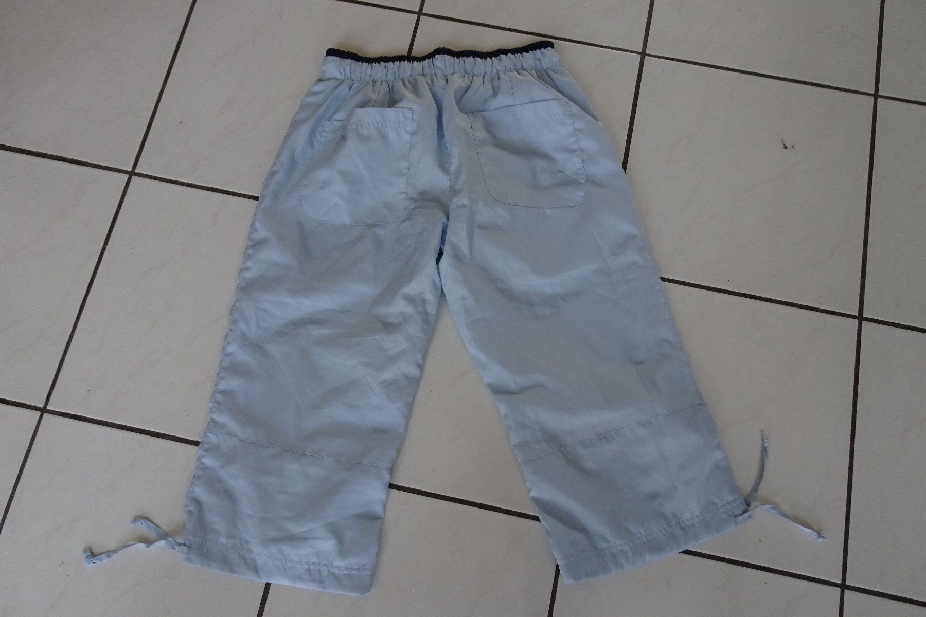 Hosen: kurze Hosen hellblau Gr. 36 – Gebraucht aus Strengelbach von schmetterling20