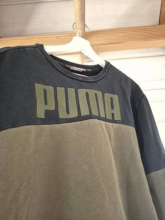 Olivgrüner Puma Pullover zu verkaufen