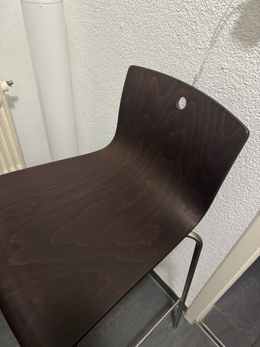 Tabourets: Barhocker in Holz mit Stahlgestell 2 x – D'occasion à Liestal par ves_q5rt 2