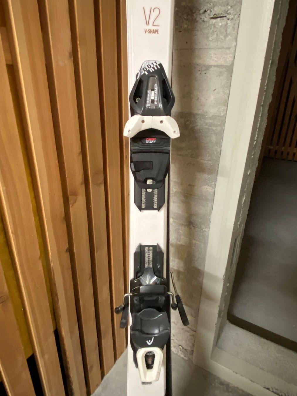 Sci: Ski (Head) – Usato da Starrkirch-Wil venduto da UB007 1