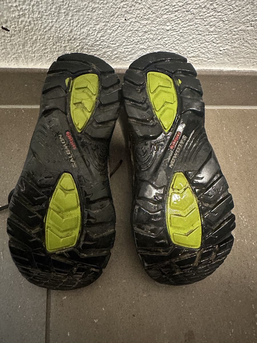 Salomon Scarpe per ragazzi: Salomon Wanderschuhe Grösse 33 – Usato da Busswil venduto da billib 2