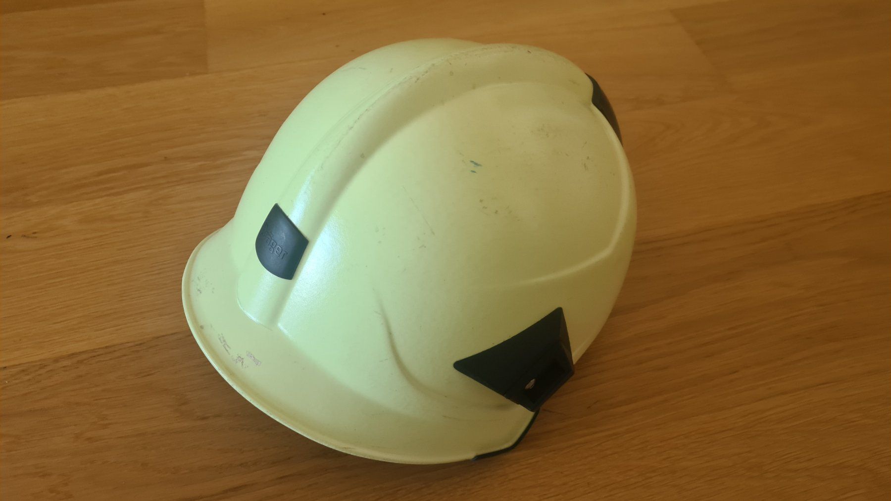 Pompiers: Original Schuberth Dräger HPS 6100 Feuerwehrhelm – D'occasion à Winterthur par stufaphi 2
