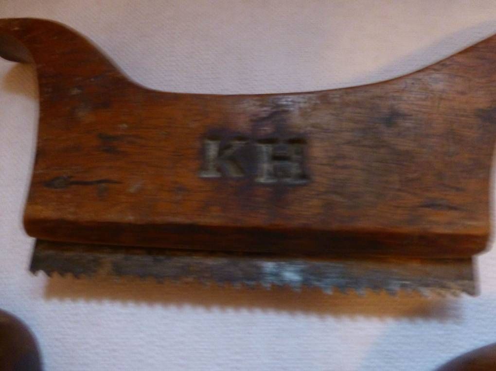 Alle Werkzeuge: Petite scie ancienne pour menuisier – Gebraucht aus le locle von caryl 2