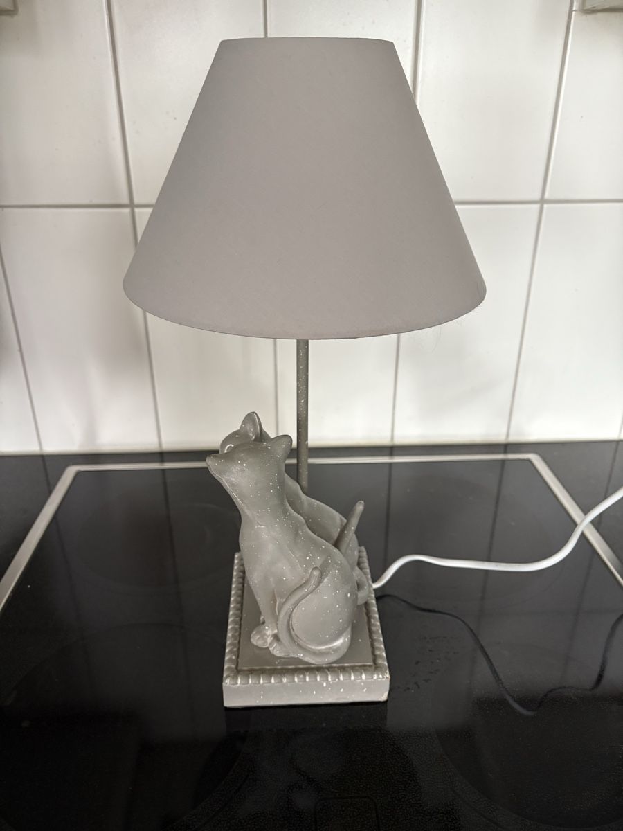 Lampade: Katzen Tischlampe grau – Usato da Muttenz venduto da Salina5 4