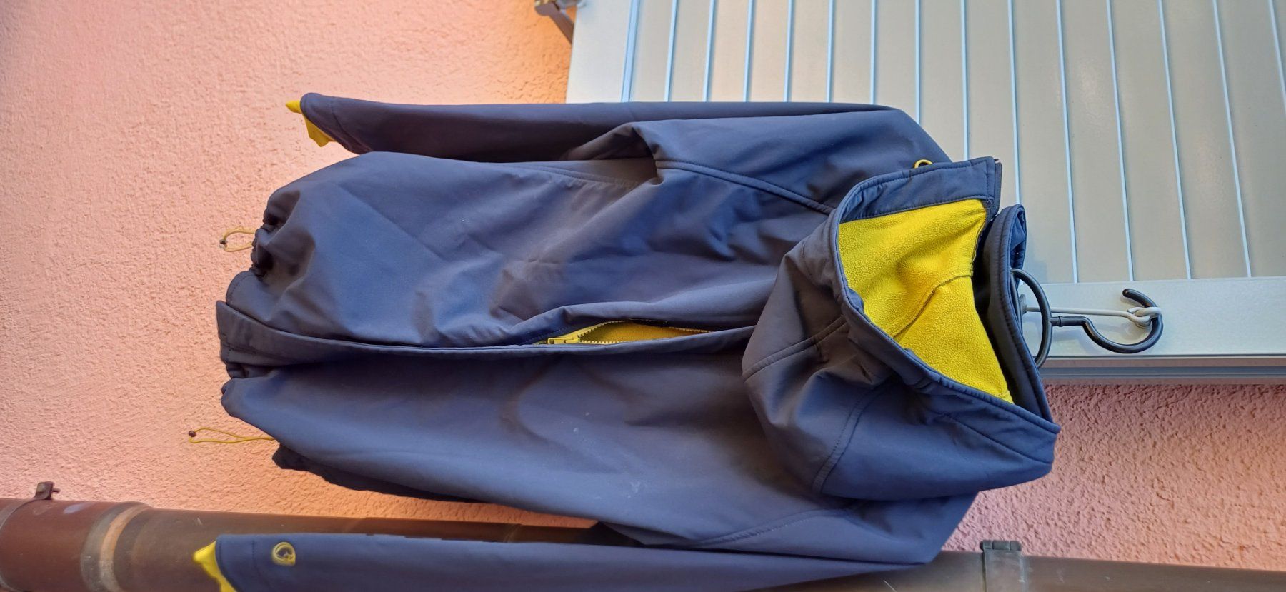 Mamalila Jacken: Tragejacke – Gebraucht aus Buchs AG von Malaikina 1