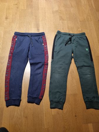 2 Trainerhosen gr 122