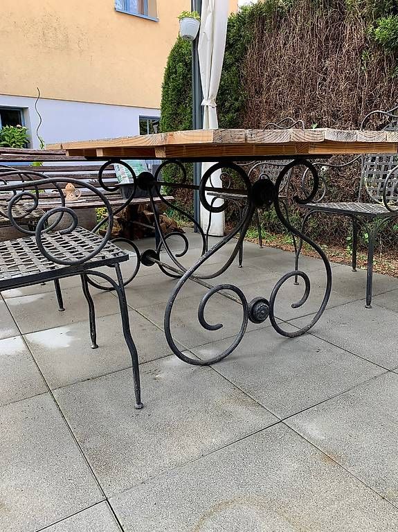Tavoli: Gartentisch Handgeschmiedet mit Stühlen  – Usato da Diessenhofen venduto da skjuser