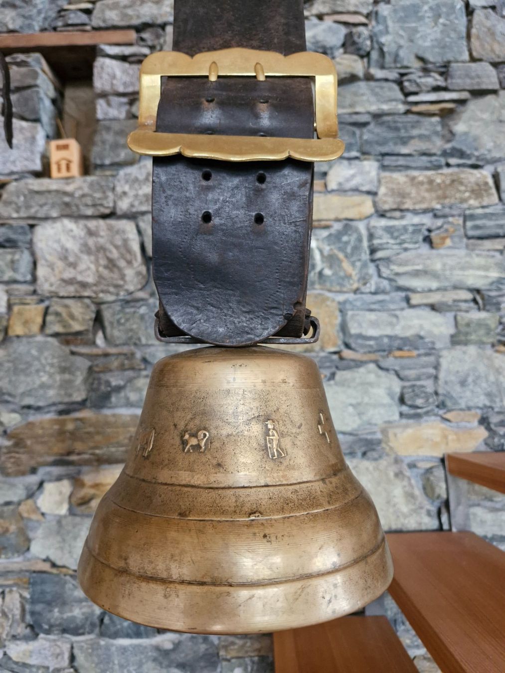 Glocken & Treicheln: Glocke Egger Staad – Gebraucht aus Guarda von rue_bpd7