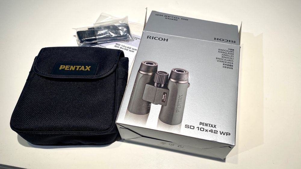 Pentax SD 10x42 WP Fernglas – Wasserdicht, BaK-4 Prismen, 10-fache Vergrößerung, 615 G Leicht