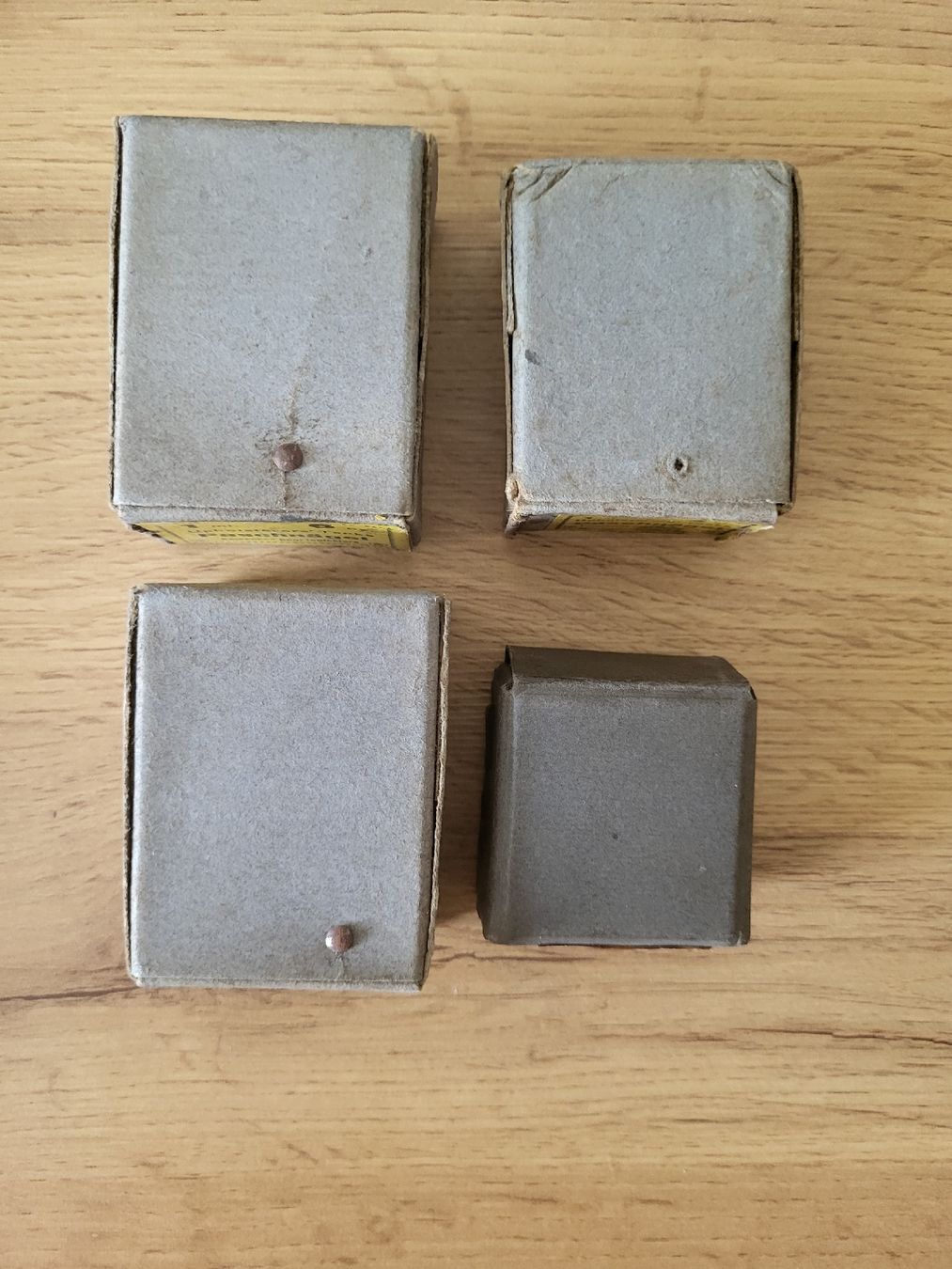 Tutti gli attrezzi: 4x Schachteln mit Paschnägel Originalverpackt  – Nuovo e nell'imballaggio originale da Allschwil venduto da Uhrenbinz 2