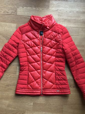 Guess Jacke - rot