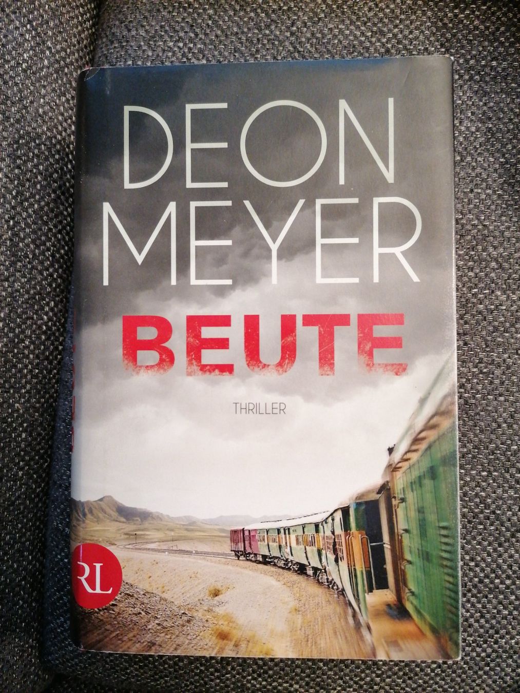 Libri: Buch Beute von Deon Meyer – Usato da Büttikon AG venduto da Amineah